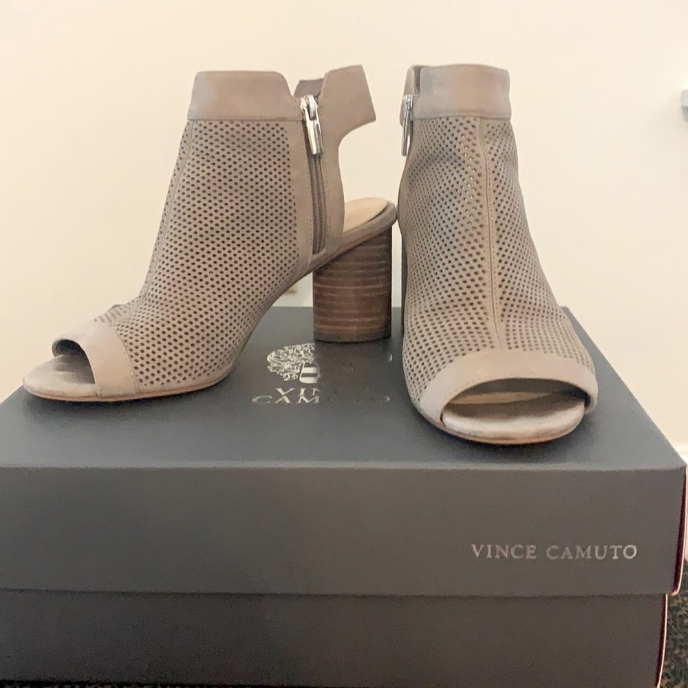 Vince Camuto peep toe, taupe booties, size 7.5